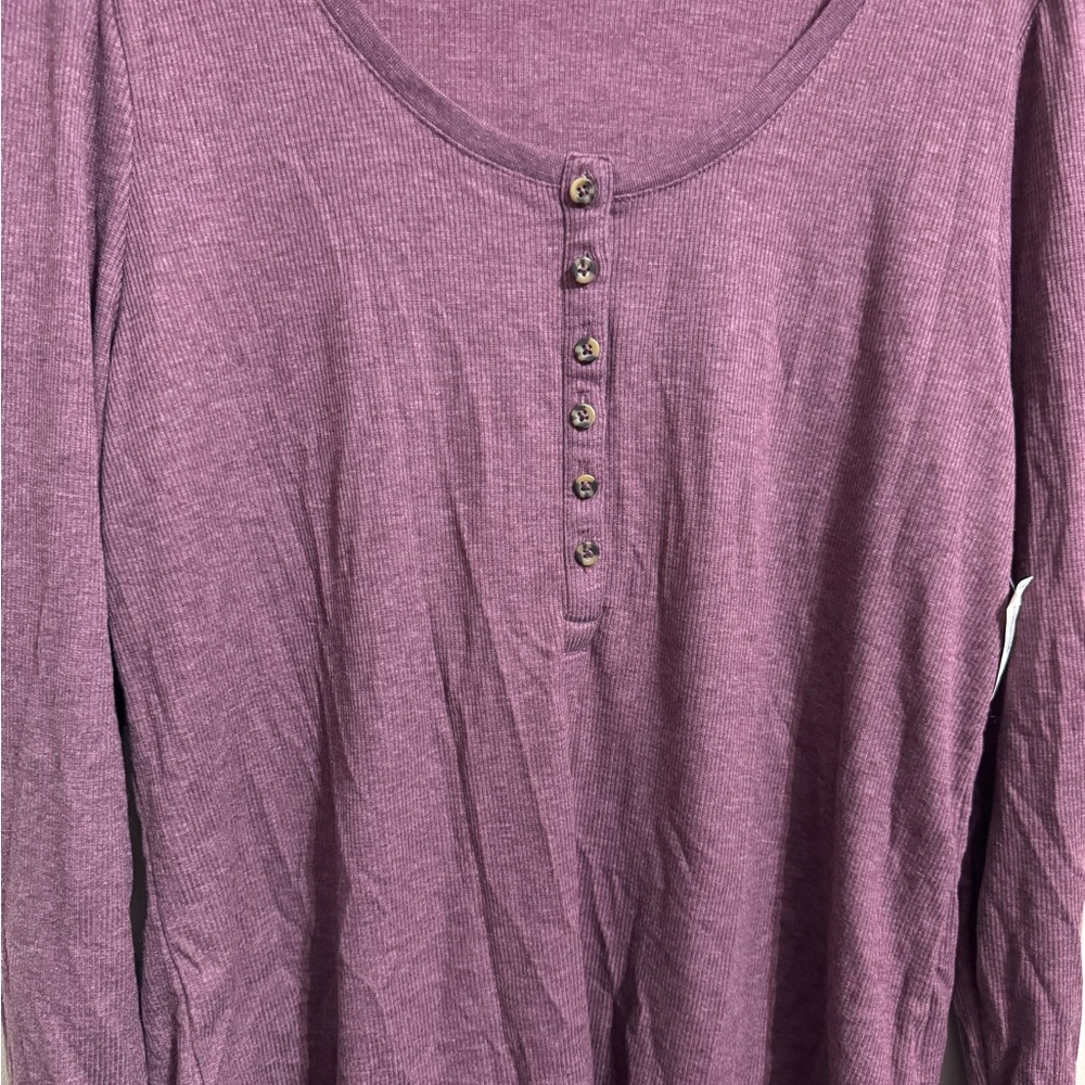 Old Navy Plum Long Sleeve Women's Tee
